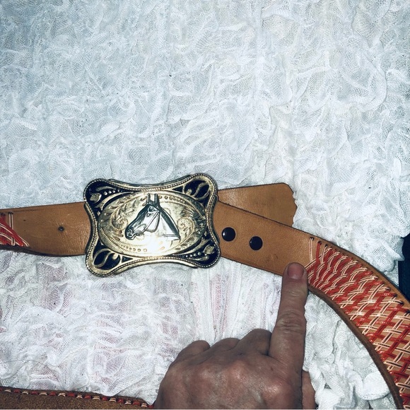 Vintage belt woven like orange and white design- silver gold horse belt buckle - Picture 3 of 9